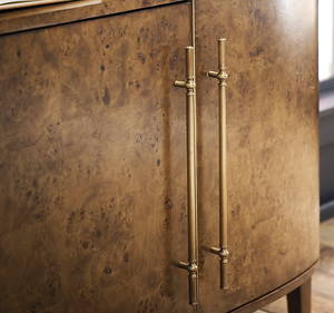 Buffet Modulaire Fasano de Luxe en Bois de Mahagoni Massif Fait Main avec Rangement pour Vins et Prise Électrique – Style Contemporain pour Chambre et Salle à Manger - Product Image 4