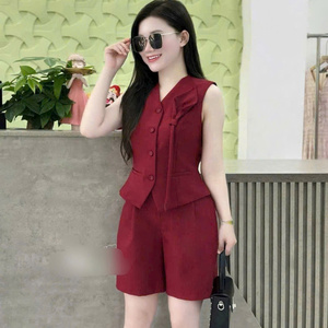 ชุดเซ็ตสองชิ้นสำหรับฤดูร้อน เสื้อผ้าผู้หญิง สวมใส่สบาย แฟชั่นธรรมชาติ ซักได้ บรรจุภัณฑ์แบบกำหนดเอง จากผู้ผลิตในเวียดนาม - Product Image 2