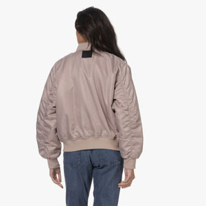 Chaqueta Varsity Personalizada, Chaqueta Bomber Urbana para Hombre, Chaqueta Oversize de Poliéster Negro Satinado para Mujer, Chaqueta Acolchada Gruesa - Product Image 4