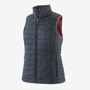 Gilet matelassé épais personnalisé en coton avec fermeture éclair pour femme – Veste décontractée d'hiver et gilet d'équitation tendance - Product Image 1