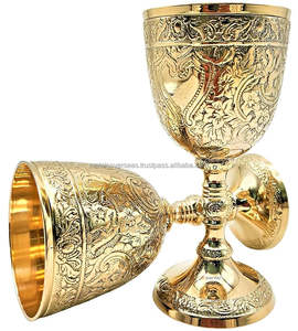 Gobelet à vin royal en laiton massif, design classique, tasse décorative pour la maison, gobelet de style royal pour cadeau et souvenir - Product Image 5