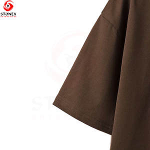 T-shirt court respirant et écologique pour femme, manches courtes, léger, pour le fitness, avec design et logo personnalisés - Product Image 3