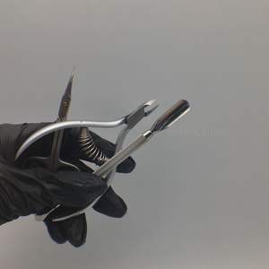 Kit de manucure et pédicure 4 pièces de qualité supérieure, outils de beauté en acier inoxydable, emballage en boîte, logo personnalisé, fournisseurs de ciseaux à cuticules - Product Image 2