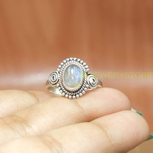 Anillo de Plata de Ley 925 con Cabujón Ovalado de Labradorita Azul Natural, Hecho a Mano, Estilo Boho Vintage, con Cuentas, para Mujer, Novia - Product Image 4