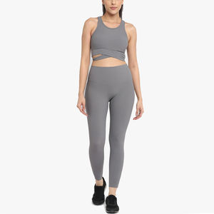 Ensemble de yoga respirant pour femmes - Vêtements de sport, soutien-gorge de fitness, leggings, matière spandex/polyester, séchage rapide et écologique - Product Image 1