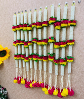 Mogra, Marigold & daun karangan bunga buatan karangan bunga pernikahan, pesta, dekorasi meriah Haldi India, tali latar belakang Mehndi
