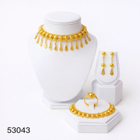 Parure de collier élégante en laiton massif plaqué or avec zircon, motif feuille tendance pour mariage, et boucles d'oreilles pendantes assorties avec chaîne corde