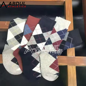 Calcetines Casuales Cómodos para Uso Diario, Diseño Transpirable y Duradero para Todas las Temporadas, Perfectos para una Comodidad Suave, Calcetines Deportivos - Product Image 4