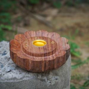 Quemador de Incienso de Madera Tallado a Mano con Forma de Flor para Varillas y Bobinas de Bakhoor, Mubkhar, Aromaterapia, Decoración para el Hogar - Product Image 1
