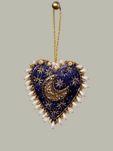 Décoration suspendue en forme de cœur bleu Zari |   Ornement festif brodé à la main en forme de lune | Décoration suspendue en gros - Product Image 3