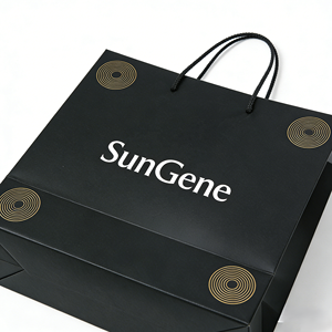 Sac en papier kraft de luxe écologique imprimé offset avec poignée plate, réutilisable et personnalisable, directement de l'usine - Product Image 1