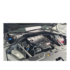 Genesis GV70 2.5T AWD 2024, SUV a Gasolina con 13,969 km, Volante a la Izquierda, Caja de Cambios Automática, Asientos de Cuero, Cámara Trasera - Product Image 6