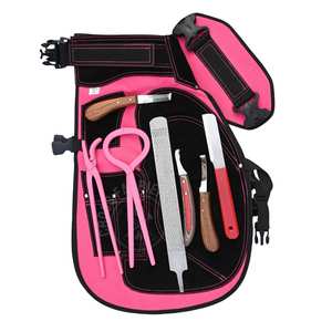 Outil de fermeur équin avec testeur de sabots, tablier, pince crocodile, couteau à sabots, râpe à sabots, boucle pour abcessoire, couteau à double et étroite lame - Product Image 1