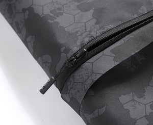 Chaqueta Cortavientos Impermeable con Capucha Personalizada OEM, Ligera para Hombre - Product Image 4