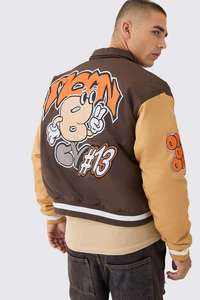 Blouson universitaire pour homme marron beige avec empiècements color block et patchs appliqués, style streetwear, col rabattu, fermeture boutonnée, décontracté pour l'automne - Product Image 4
