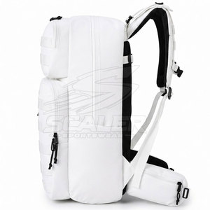 Sac à dos tactique pour équipement de plein air fonctionnel avec une construction en matériaux durables et des options de transport pratiques - Product Image 3