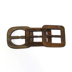 Hebilla de Madera para Mujer con Vetas Naturales, Diseño Artesanal Elegante, Material Ecológico Duradero, Cinturón de Moda para LODI IMPEX - Product Image 1