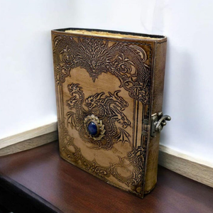 Diario de Cuero con Grabado de Dragón Hecho a Mano |   Cuaderno Grimoire de Piedras Preciosas |   Diario de hechizos de fantasía vintage - Product Image 3