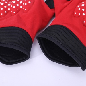 Sporty <b>Bike</b> Wear Gloves <b>Red</b> Black Heat Transfer Print Breathable Polyester Wrist Length For Cycling - Product Image 4