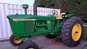 Tracteur John Deere 4020 d'origine, équipement agricole haute performance, 4x4, machine agricole efficace, prix abordable. - Product Image 2