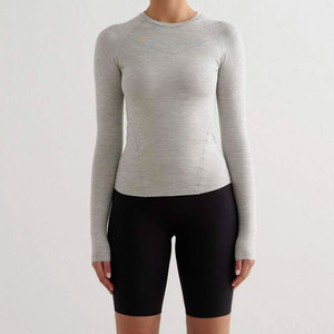 Camiseta de manga larga ajustada con orificios para los pulgares, ropa deportiva para mujer, ropa de yoga ajustada al cuerpo, camiseta de ejercicio para verano - Product Image 4
