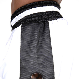 Pantalones cortos de boxeo Muay Thai de alta calidad diseñados con tela de secado rápido, cintura elástica y ajuste atlético para un máximo rendimiento. - Product Image 5