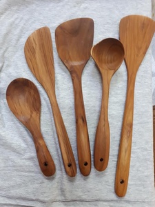 Espátula Grande para Freír, Utensilio de Cocina de Madera 100% Ecológico Hecho de Madera de Teca, la Madera Más Duradera, Ligero y Seguro para Alimentos - Product Image 5