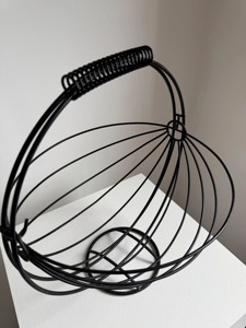 Stylish Black Metal Wire <b>Basket</b> Bowl Ideal For Fruits And Vegetable Storage Kitchen Counter <b>Display</b> Handcrafted From India - Product Image 2
