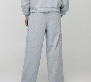 Pantalon de survêtement gris en coton pour homme avec taille élastique et poches latérales, logo sur la jambe droite, style décontracté pour l'automne - Product Image 6