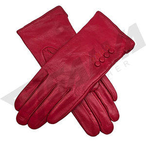 ถุงมือหนัง SALVA LEATHER สำหรับฤดูหนาว ดีไซน์ทันสมัย ใช้งานหน้าจอสัมผัสได้ ความยาวระดับข้อมือ คุณภาพพรีเมียม สวมใส่สบาย ผลิตจากหนังแกะ Cabretta - Product Image 5
