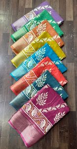 Tela floral Dola tejida de secado rápido y material ligero para prendas de vestir, vestidos, saris, ropa de moda de verano para mujer, artículos en stock. - Product Image 4