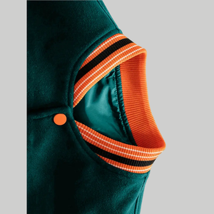 Veste de sport bleue pour homme, style color block, col rabattu, coupe classique, style preppy, en coton et polyester. - Product Image 4