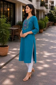 Kurti Tradicional Recto de Algodón con Bordado Tesla de Diseñador |   Ropa Étnica Cómoda para Mujer para Bodas y Fiestas - Product Image 3