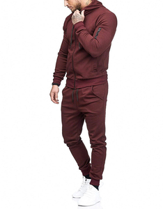 Conjunto Deportivo para Hombre Granito, Color Granate, con Capucha, Cierre con Cordón, Pantalones Largos, Material de Algodón Transpirable - Product Image 2