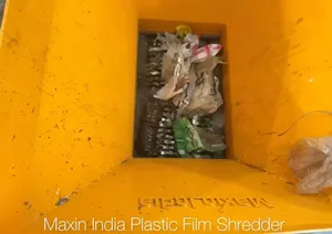 Broyeur de plastique à double arbre pour le recyclage des déchets plastiques - Product Image 3