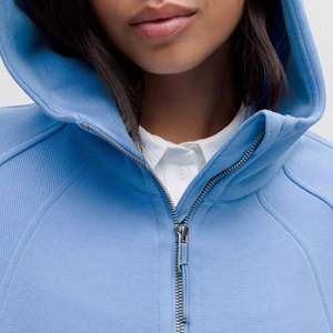 Sweat-shirt à capuche zippé pour femme, couleur unie, manches longues, tricoté, respirant, pour l'automne, coupe courte, coupe classique - Product Image 4