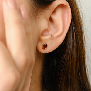 18K Gold Oval Garnet Stud Earrings 1 Carat Trendy Style - Product Image 3