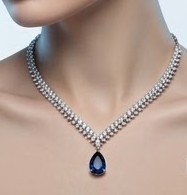 สร้อยคอเทนนิสรูปตัววี ทองคำขาว 18K เพชรทรงกลมเพาะเลี้ยงในห้องปฏิบัติการ แถวต่อเนื่อง เพชรทรงหยดน้ำสีน้ำเงิน ดีไซน์หรูหราสำหรับเจ้าสาว - Product Image 6