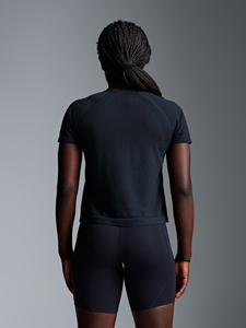 T-shirt ample en coton pour femme, style streetwear décontracté, respirant, avec patchs, couleurs et logo personnalisables - Product Image 3