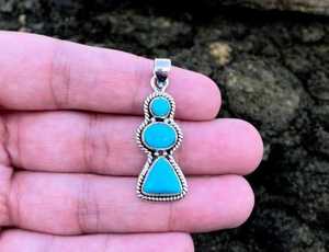 Pendentif en argent sterling 925 avec turquoise naturelle multi-formes et 3 pierres précieuses pour femmes, vente en gros de bijoux fins - Product Image 2