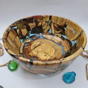 Bol en bois et résine durable et écologique pour une utilisation en cuisine, produit de qualité supérieure - Product Image 1