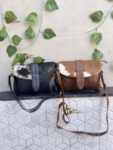 Sac à bandoulière en cuir de vachette style unique, sac à main élégant en fourrure, sac à bandoulière occidental très tendance pour femme - Product Image 5