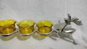 Elegante Portavelas Votivo Redondo de Cristal y Metal con Diseño de Reno para Decoración Navideña a Precio Económico - Product Image 3