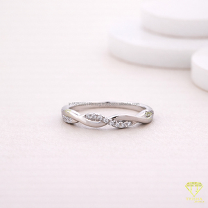 Anillo de Compromiso de Moissanita Elegante en Oferta para Mujer, con un Hermoso Estilo Nupcial y un Encanto Duradero, Disponible a un Precio Competitivo - Product Image 5