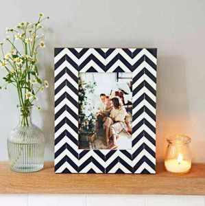 Handmade Luxury Bone Inlay Wood Resin Photo <b>Frame</b> <b>4x6</b> Tabletop Display Brass Metal Decoration - Product Image 5