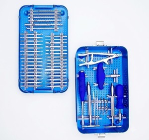 Juego de Instrumentos Profesionales Manuales para Extracción de Tornillos Rotos, Kit Quirúrgico de Extracción de Tornillos Ortopédicos de Acero Inoxidable - Product Image 1