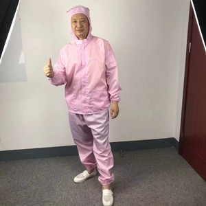 Ropa de Trabajo Antiestática para Cuartos Limpios, Chaqueta y Pantalones con Capucha, con Franjas Blancas, Azules, Rosas y Amarillas de 5 mm, de GI Manufacturers - Product Image 4