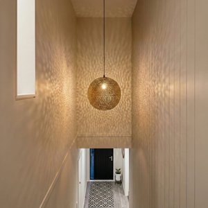 Suspension moderne ronde en métal, finition dorée, design durable pour salon, prix raisonnable - Product Image 2