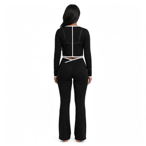 Conjunto deportivo de yoga para mujer, de color nude, ajustado, transpirable, con logo frontal y espalda descubierta, para fitness, running y yoga, con cintura alta cruzada. - Product Image 2