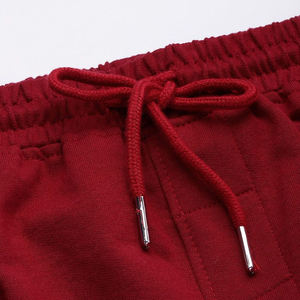 Shorts de survêtement pour hommes en molleton doux 100 % coton, coupe décontractée, pour la gym et la course, avec logo personnalisé, taille mi-haute, coupe profonde - Product Image 5